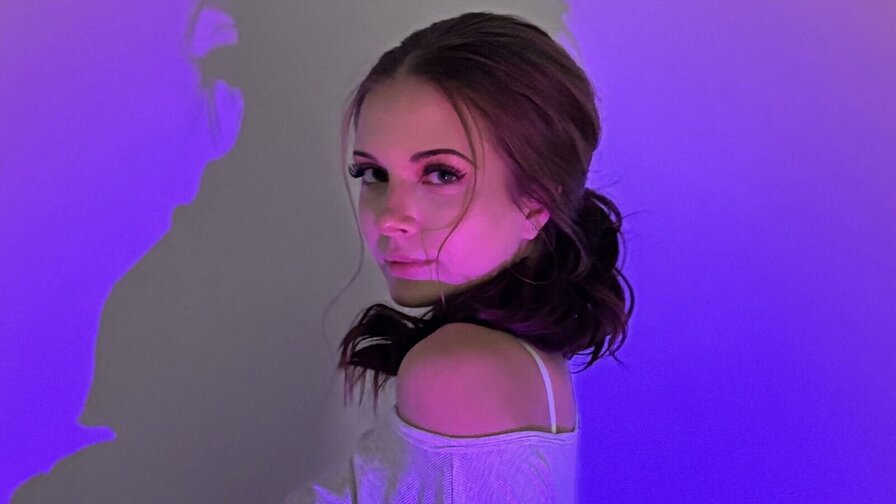 AriFoxie